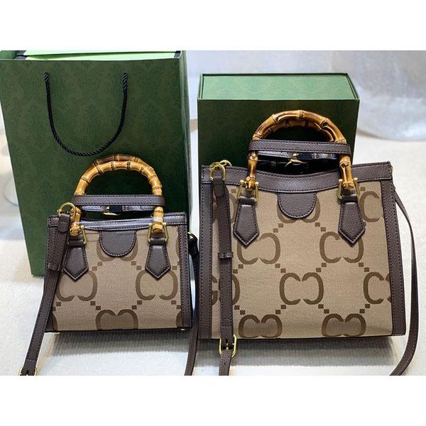 luxurys designer bamboo handbag shoulder bag for women diana ladies casual crossbody quality classic letter prints shopping tote bag wallets
luxurys designer bamboo handbag shoulder bag for women diana ladies casual crossbody quality classic letter prints shopping tote bag wallets