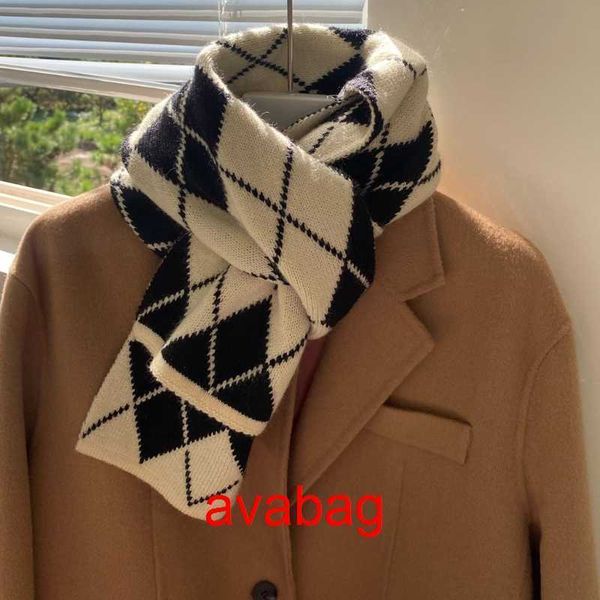 scarves drop verzending plaid poncho oversized imitatie kasjmier herfst winter thicken warm etnische sjaal wrap voor verzamelen shawls ortb, Blue;gray
scarves drop verzending plaid poncho oversized imitatie kasjmier herfst winter thicken warm etnische sjaal wrap voor verzamelen shawls ortb, Blue;gray