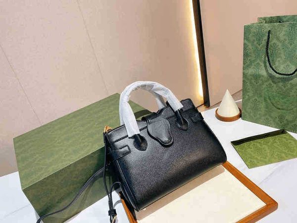 designer luxury women the tote bag fashion versatile handbags shoulder crossbody bags purse telfars totes large capacity saddle wallets 7a 7
designer luxury women the tote bag fashion versatile handbags shoulder crossbody bags purse telfars totes large capacity saddle wallets 7a 7