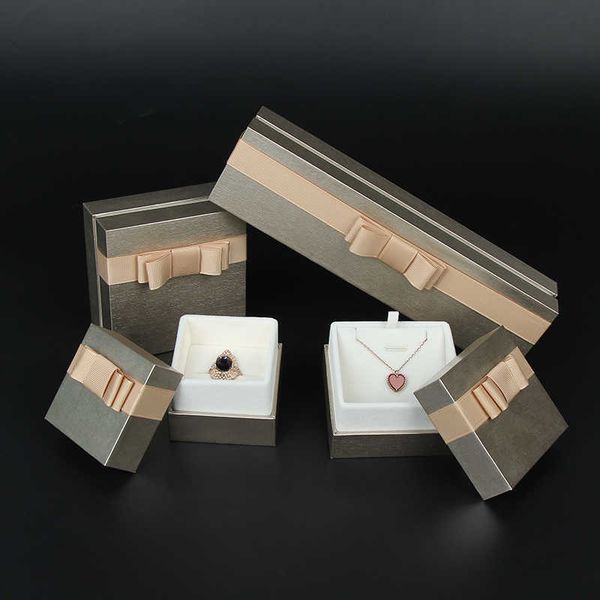 jewelry boxes new bowknot heaven and earth cover velvet ring necklace bracelet pendant packaging gift l221021, Black;white
jewelry boxes new bowknot heaven and earth cover velvet ring necklace bracelet pendant packaging gift l221021, Black;white