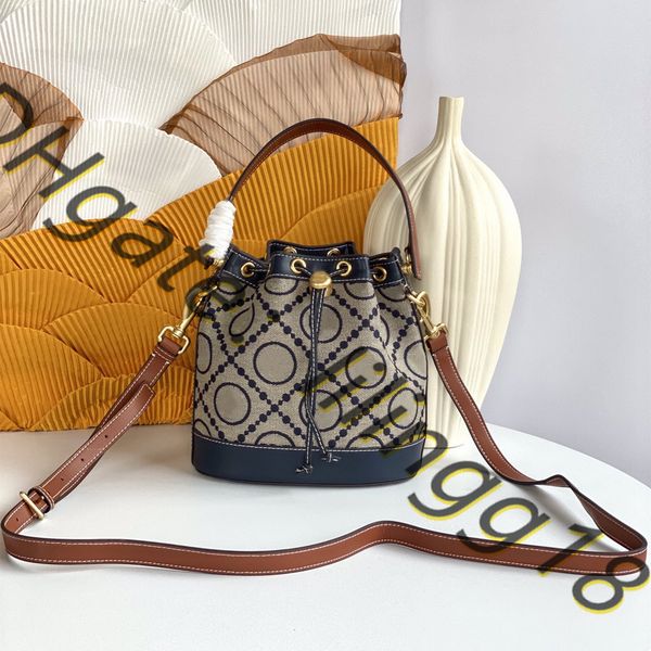 fashion style cross body bags new bucket shaped handbags shoulder bag purse mirror quality chessboard pattern travel school shopping camping
fashion style cross body bags new bucket shaped handbags shoulder bag purse mirror quality chessboard pattern travel school shopping camping