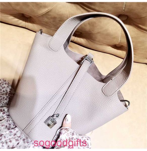 designers herme bags women's picotin lock handbags tote bag bucket bag buckle hand women's large capacity single shoulder diagonal
designers herme bags women's picotin lock handbags tote bag bucket bag buckle hand women's large capacity single shoulder diagonal