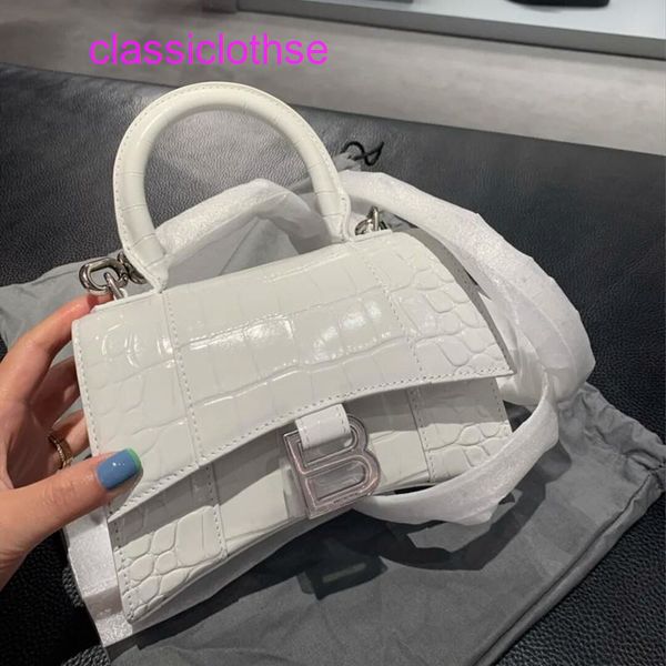 designer balencigas hourglass bags price bag women's summer 2022 new fashion small crowd design one shoulder cross bo l9pt
designer balencigas hourglass bags price bag women's summer 2022 new fashion small crowd design one shoulder cross bo l9pt