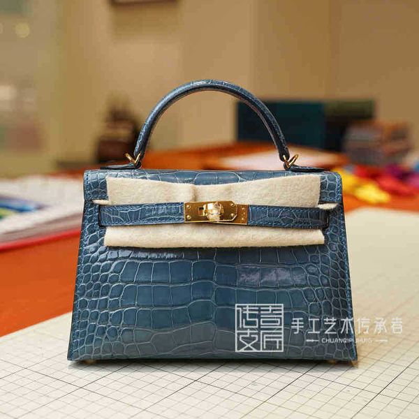 designer luxury women bags kelys herme high version women's fashion trend handbag hand sewn wax thread single shoulder birkins large ca
designer luxury women bags kelys herme high version women's fashion trend handbag hand sewn wax thread single shoulder birkins large ca