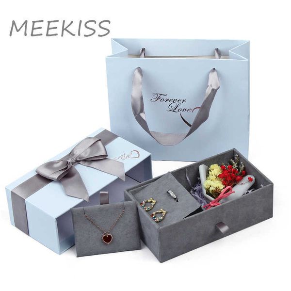 jewelry boxes new christmas dried flowers high-end gift ring necklace birthday for girlfriend l221021, Black;white
jewelry boxes new christmas dried flowers high-end gift ring necklace birthday for girlfriend l221021, Black;white