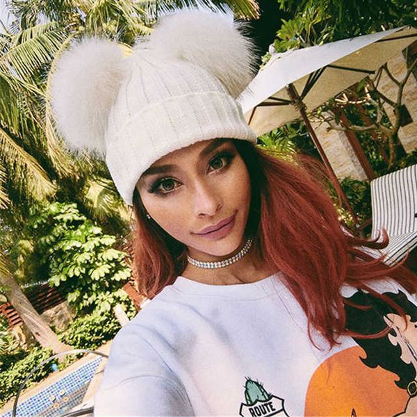 wool ball knitted hat autumn and winter contrast double ball wool hat female pullover hat, Blue;gray
wool ball knitted hat autumn and winter contrast double ball wool hat female pullover hat, Blue;gray