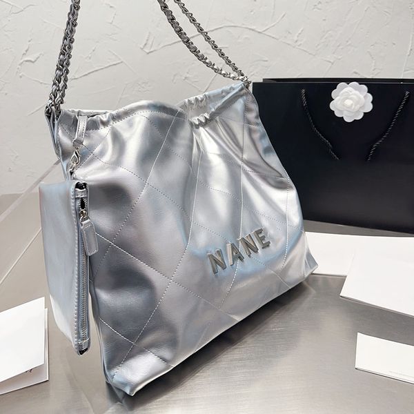 womens collection 22 large shopping bags oil wax/calfskin real leather large capacity silver metal hardware matelasse chain shoulder handbag
womens collection 22 large shopping bags oil wax/calfskin real leather large capacity silver metal hardware matelasse chain shoulder handbag