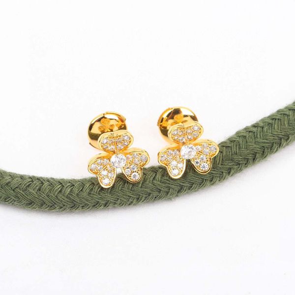 s925 silver charm stud earring with diamond and flowers design in three colors plated have stamp box ps7361a, Golden
s925 silver charm stud earring with diamond and flowers design in three colors plated have stamp box ps7361a, Golden