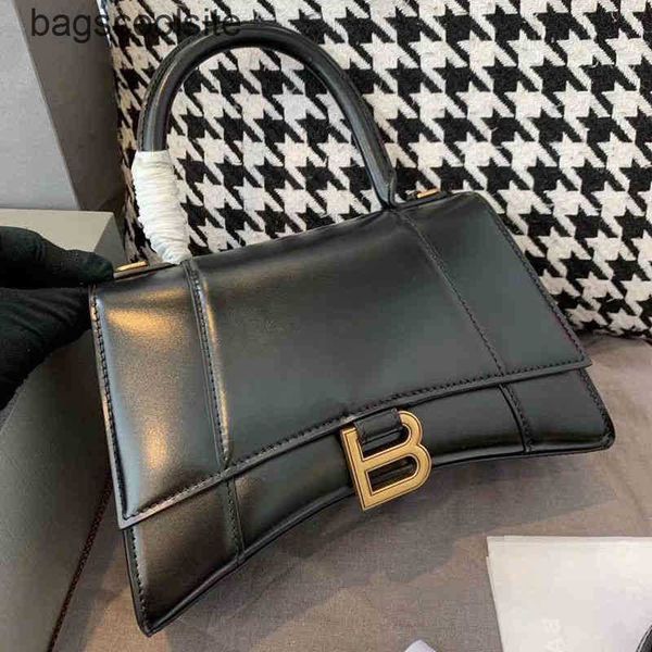 vintage b-word balencaigass bags bag shoulder fashion designer handbags messenger crocodile pattern luxury hourglass leather women's on
vintage b-word balencaigass bags bag shoulder fashion designer handbags messenger crocodile pattern luxury hourglass leather women's on