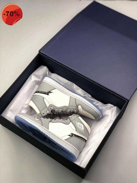 1s high og shoes wolf grey sail pn authentic 1 basketball sneakers low men women white blue
1s high og shoes wolf grey sail pn authentic 1 basketball sneakers low men women white blue
