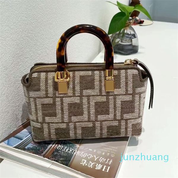 luxury saddle crossbody fends bags for womens multicolor handbag designer sling baguette the tote bag shoulder purses woman 7a fashion walle
luxury saddle crossbody fends bags for womens multicolor handbag designer sling baguette the tote bag shoulder purses woman 7a fashion walle