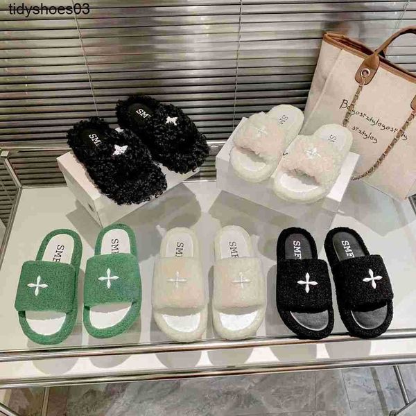 wu same smfk plush crisscross wool slippers women's thick soles are comfortable and warm and wear a flat slipper outside the home, Black
wu same smfk plush crisscross wool slippers women's thick soles are comfortable and warm and wear a flat slipper outside the home, Black