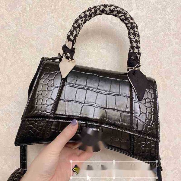 designer bag balencigas ltaly handbags luxury b home hourglass crocodile leather women's high version mini minority light qang
designer bag balencigas ltaly handbags luxury b home hourglass crocodile leather women's high version mini minority light qang