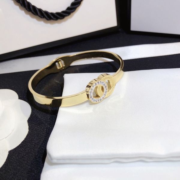 fashionable women style bangle delicate charm jewelry bracelet selected couple gift valentine's day birthday party pair classic designe, Black
fashionable women style bangle delicate charm jewelry bracelet selected couple gift valentine's day birthday party pair classic designe, Black