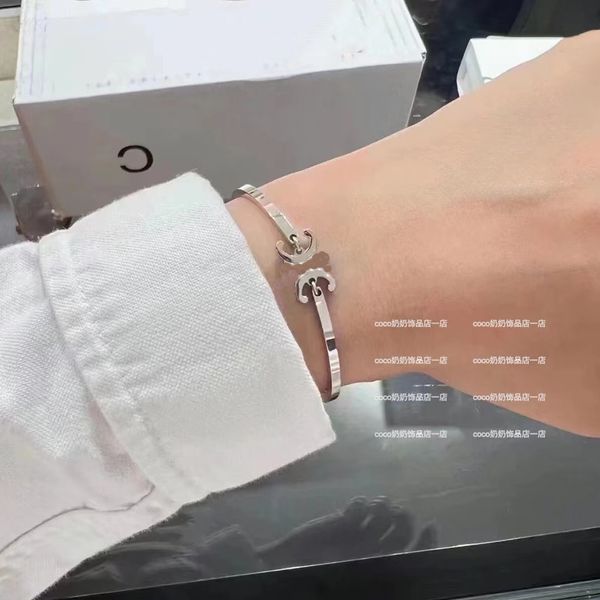 minimal design jewelry bangle simple style couple style bracelet artist designer selected lovers gift suitable for travel party school fashi, Black
minimal design jewelry bangle simple style couple style bracelet artist designer selected lovers gift suitable for travel party school fashi, Black