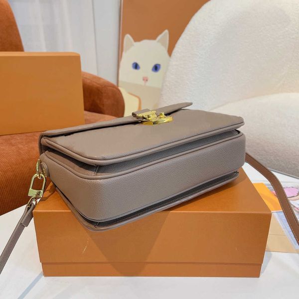 2022luxurys designers bag embossing flower pochette women handbag messenger bags genuine leather metis elegant womens shoulder c
2022luxurys designers bag embossing flower pochette women handbag messenger bags genuine leather metis elegant womens shoulder c