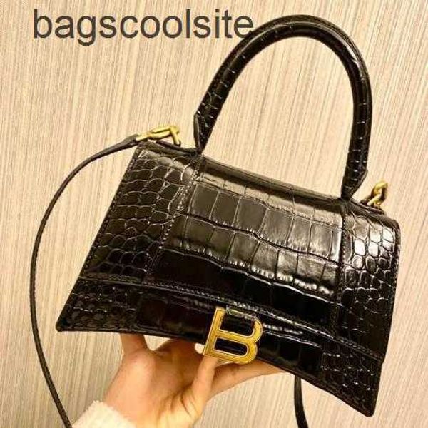 bag hourglass bags designer leather women's fashion 2023 crossbody crocodile classic xs small handbag balencigass
bag hourglass bags designer leather women's fashion 2023 crossbody crocodile classic xs small handbag balencigass