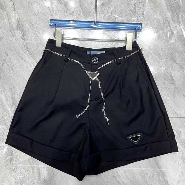 hip hop women shorts personality badge chain shorts girls street style short pants punk designer pant clothing, White;black
hip hop women shorts personality badge chain shorts girls street style short pants punk designer pant clothing, White;black