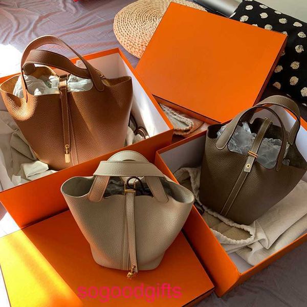 designer herme bags women's picotin lock handbags tote bag 2022 new chaocai basket women's bag soft pu litchi pattern bucket handl
designer herme bags women's picotin lock handbags tote bag 2022 new chaocai basket women's bag soft pu litchi pattern bucket handl
