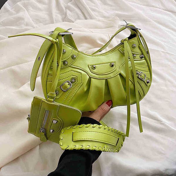 designer luxury womens bag balencigas handbag b-shaped paris single shoulder messenger fashion square gift shoulder oblique span versatile h 
designer luxury womens bag balencigas handbag b-shaped paris single shoulder messenger fashion square gift shoulder oblique span versatile h