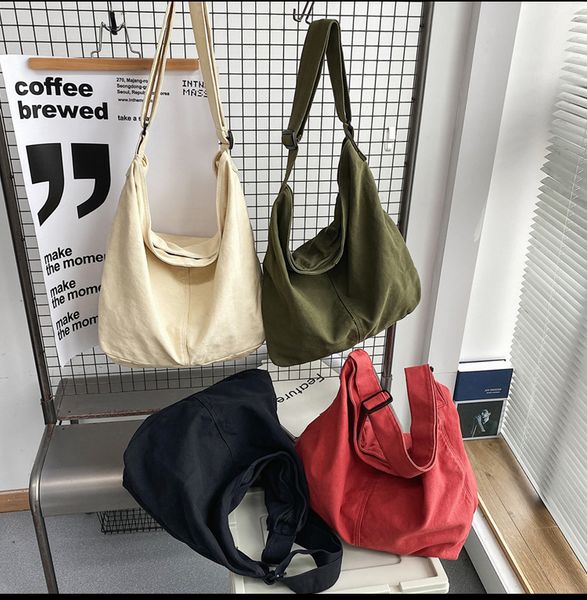new color lady mini handbag bag genuine leather luxury handbags stylish women casual 555
new color lady mini handbag bag genuine leather luxury handbags stylish women casual 555