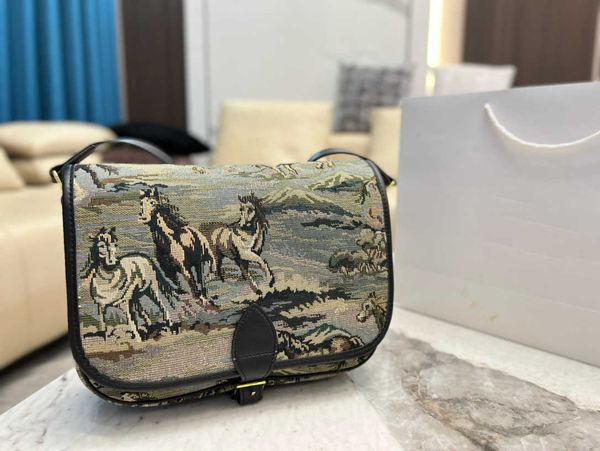 designers 5a quality shoulder bags women classic chain fashion bag designer messenger handbags lady leather banquet envelope cross body fema
designers 5a quality shoulder bags women classic chain fashion bag designer messenger handbags lady leather banquet envelope cross body fema