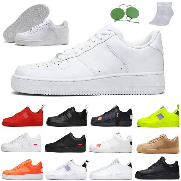 outdoor running shoes designer mens women trainers sneakers low triple white black eur 36-45
outdoor running shoes designer mens women trainers sneakers low triple white black eur 36-45
