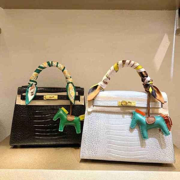 designer luxury women bags kelys herme high version women's fashion trend handbag hand sewn wax thread single shoulder birkins large ca
designer luxury women bags kelys herme high version women's fashion trend handbag hand sewn wax thread single shoulder birkins large ca
