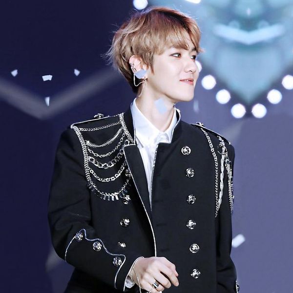 men court jacket singer dancer black double button metal chains military uniform male stand collar stage outerwear coat bar star concert nig, Black;brown
men court jacket singer dancer black double button metal chains military uniform male stand collar stage outerwear coat bar star concert nig, Black;brown