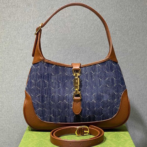 designer luxury women the tote bag fashion versatile handbags shoulder crossbody bags purse telfars totes large capacity saddle wallets 7a 4
designer luxury women the tote bag fashion versatile handbags shoulder crossbody bags purse telfars totes large capacity saddle wallets 7a 4