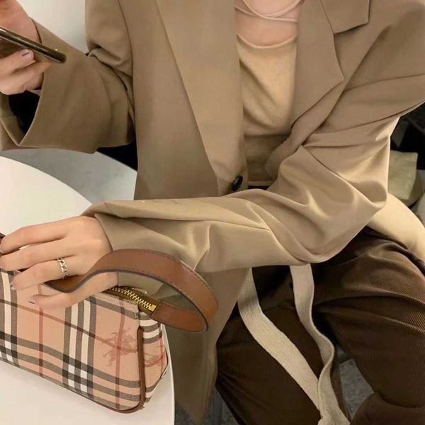 burbrerys crossbody handbags bags burbrery luxuries designers women bag purses totes designer woman handbag shoulder wallets 2uud
burbrerys crossbody handbags bags burbrery luxuries designers women bag purses totes designer woman handbag shoulder wallets 2uud