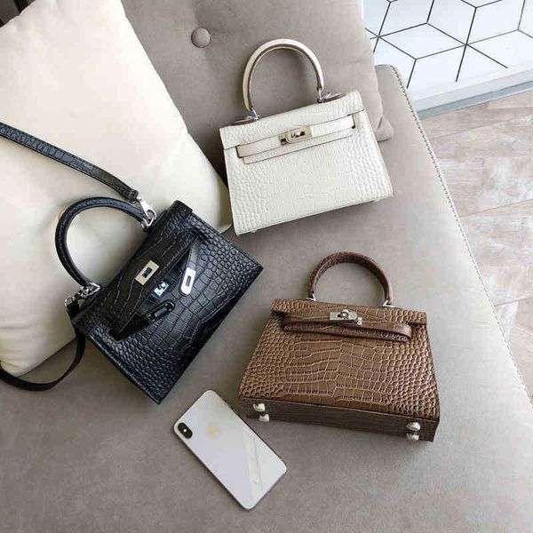 designer luxury women bags kelys herme high version women's fashion trend handbag hand sewn wax thread single shoulder birkins large ca
designer luxury women bags kelys herme high version women's fashion trend handbag hand sewn wax thread single shoulder birkins large ca