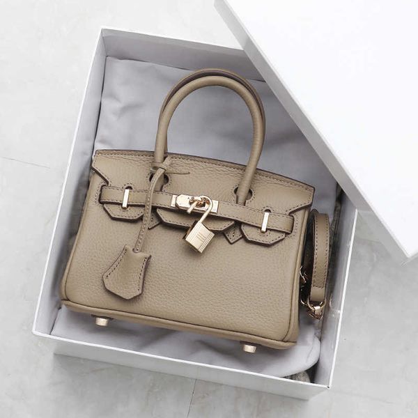 designers handbags herme birkin bags first layer cowhide litchi pattern mini 2023 new versatile portable leather women's large capacity
designers handbags herme birkin bags first layer cowhide litchi pattern mini 2023 new versatile portable leather women's large capacity