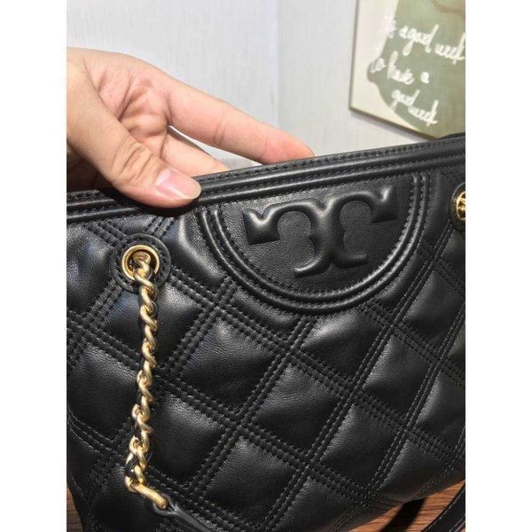 luxury woman's handbag torysburchs designer bags tote single shoulder original fleming soft tote bag fashion shoulderbags kynf
luxury woman's handbag torysburchs designer bags tote single shoulder original fleming soft tote bag fashion shoulderbags kynf