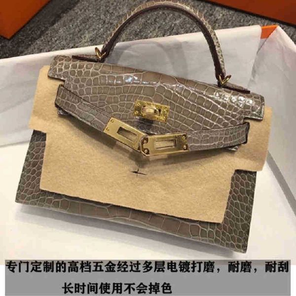 designer luxury women bags kelys herme high version women's fashion trend handbag hand sewn wax thread single shoulder birkins large ca
designer luxury women bags kelys herme high version women's fashion trend handbag hand sewn wax thread single shoulder birkins large ca