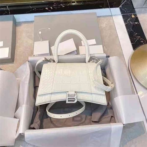 designer balencigas bags hourglass handbags advanced crocodile bag women's same versatile leather b-button single shoulder messenger
designer balencigas bags hourglass handbags advanced crocodile bag women's same versatile leather b-button single shoulder messenger