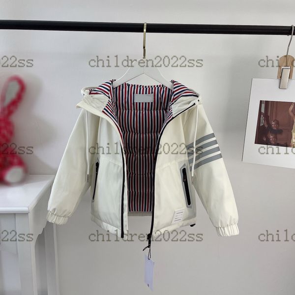 2022fw designer kids down coats winter pra custom occident down-jacket high end reflective sleeve jackets girls 90 white duck down size 90-1, Blue;gray
2022fw designer kids down coats winter pra custom occident down-jacket high end reflective sleeve jackets girls 90 white duck down size 90-1, Blue;gray