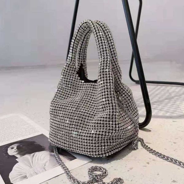 luxury diamonds basket bags designer brand women handbag shinny rhinestone shoulder crossbody bag evening party bucket purse 2022
luxury diamonds basket bags designer brand women handbag shinny rhinestone shoulder crossbody bag evening party bucket purse 2022