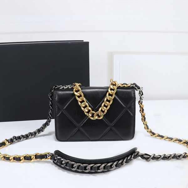 2022 luxury handbags designer 19 bag women fashion lambskin soft leather tote purse crossbody metal chain flap shoulder bags, Black;red
2022 luxury handbags designer 19 bag women fashion lambskin soft leather tote purse crossbody metal chain flap shoulder bags, Black;red