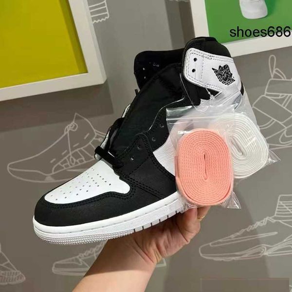 putian chunyuan a5 high men's shoes obsidian red toe lightning panda fujiwara hao barb board shoes basketball shoes
putian chunyuan a5 high men's shoes obsidian red toe lightning panda fujiwara hao barb board shoes basketball shoes