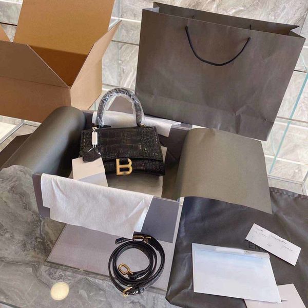 designer balencigas hourglass bags price small sweet potato bag of the same style women's 2022 new fashion cross ody versatile hom
designer balencigas hourglass bags price small sweet potato bag of the same style women's 2022 new fashion cross ody versatile hom
