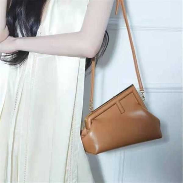 designer first handbags women handheld shoulder diagonal straddle personalized buckle dinner wan s3ik wan
designer first handbags women handheld shoulder diagonal straddle personalized buckle dinner wan s3ik wan