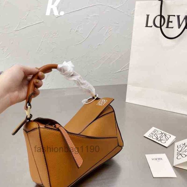 loewss shoulder handbag bag designer women 2022 bags puzzless cowhide leather color geometric puzzles portable messenger one capacity na82ph
loewss shoulder handbag bag designer women 2022 bags puzzless cowhide leather color geometric puzzles portable messenger one capacity na82ph