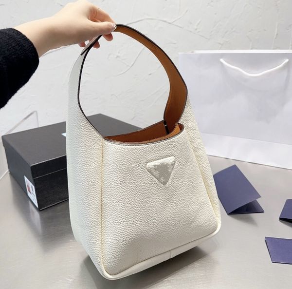 designers bucket bag shoulder bags triangle womens clutch shopping purse fashion crossbody large capacity multicolor handbag
designers bucket bag shoulder bags triangle womens clutch shopping purse fashion crossbody large capacity multicolor handbag