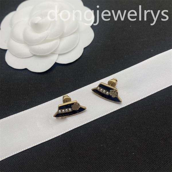ear cuff pearl earrings luxury earring lovers gift designer charm tragus hoop earring women fine dangle chandelier stud fashion earings dong, Golden
ear cuff pearl earrings luxury earring lovers gift designer charm tragus hoop earring women fine dangle chandelier stud fashion earings dong, Golden