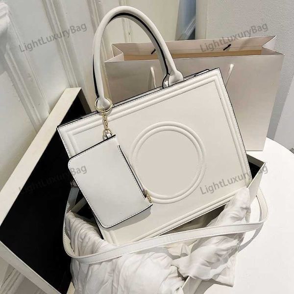 designer luxury women the tote bag fashion versatile handbags shoulder crossbody bags purse tories totes large capacity saddle wallets 7a 1s
designer luxury women the tote bag fashion versatile handbags shoulder crossbody bags purse tories totes large capacity saddle wallets 7a 1s
