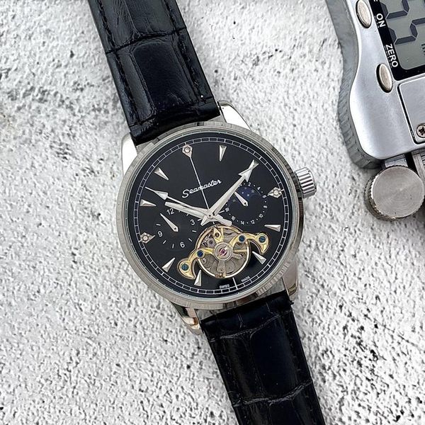 2022 new luxury mens watches tourbillon five stitches automatic mechanical watch highquality european brand moon phase leather strap fas, Slivery;brown
2022 new luxury mens watches tourbillon five stitches automatic mechanical watch highquality european brand moon phase leather strap fas, Slivery;brown