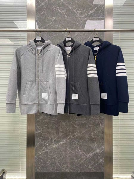 2022 new fall/winter men's and women's hoodies sweatshirts fashion designer brand tb.thom direct version classic four bar yarn dye, Black
2022 new fall/winter men's and women's hoodies sweatshirts fashion designer brand tb.thom direct version classic four bar yarn dye, Black