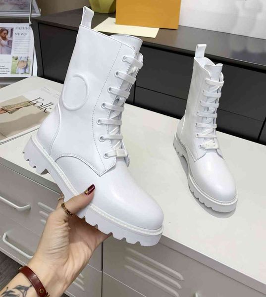 super mini boots louiseity fashion women decorative flat heel winter thick sole leather warm wool high heel snow viutonity 02--06, Black
super mini boots louiseity fashion women decorative flat heel winter thick sole leather warm wool high heel snow viutonity 02--06, Black