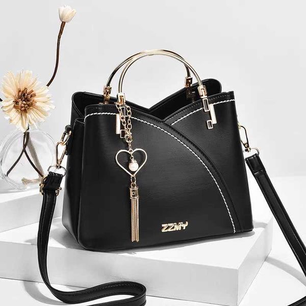 designer bag dinner party bag tassel bucket crossbody s luxury leather handbags for women 2022 fashion quality large capacity messenger shou
designer bag dinner party bag tassel bucket crossbody s luxury leather handbags for women 2022 fashion quality large capacity messenger shou